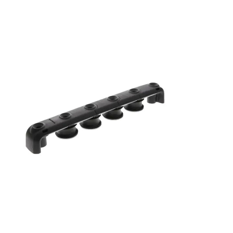 Novità Rinvio T25 Spinlock con 4 pulegge da Ø25mm - Rinvii multipli di coperta T Series per guida cime agli stopper, costruzione in fibra rinforzata e anima in acciaio per un montaggio robusto.
