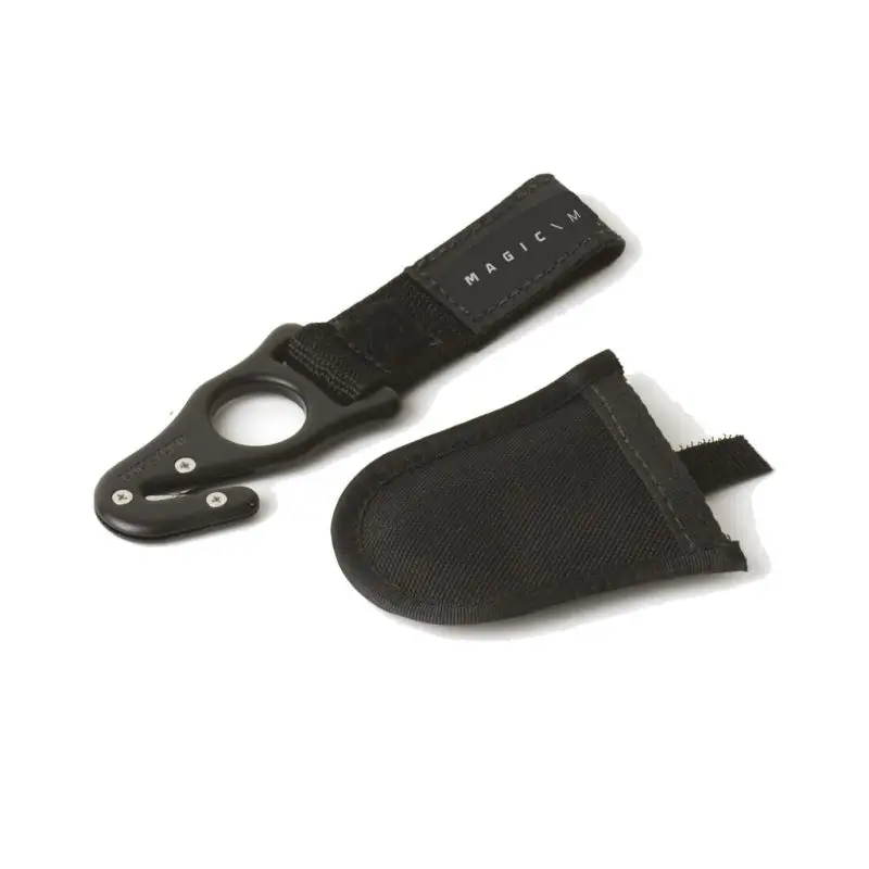 Esclusivo Taglierina di emergenza per trapezi Magic Marine con lama in acciaio inox - Sicurezza e praticità per la vela e la nautica