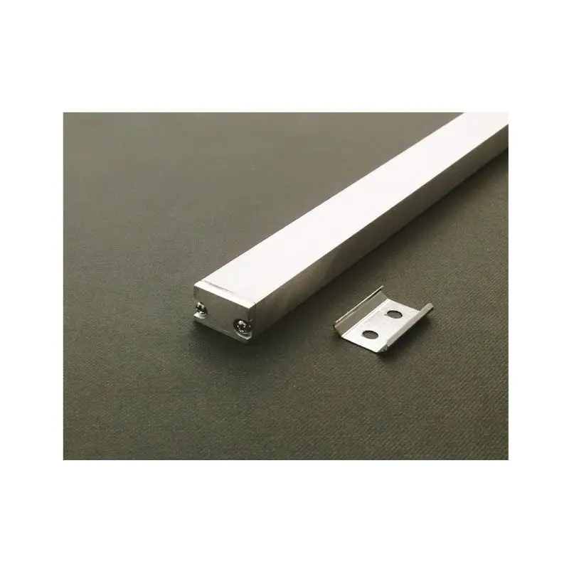Modulo LED in alluminio Foresti e Suardi con coperture opaline, nere e microprismatiche Non Perdere