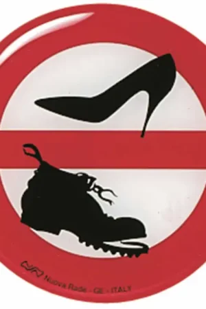 Tabella adesiva divieto scarpe ril Ultima Occasione